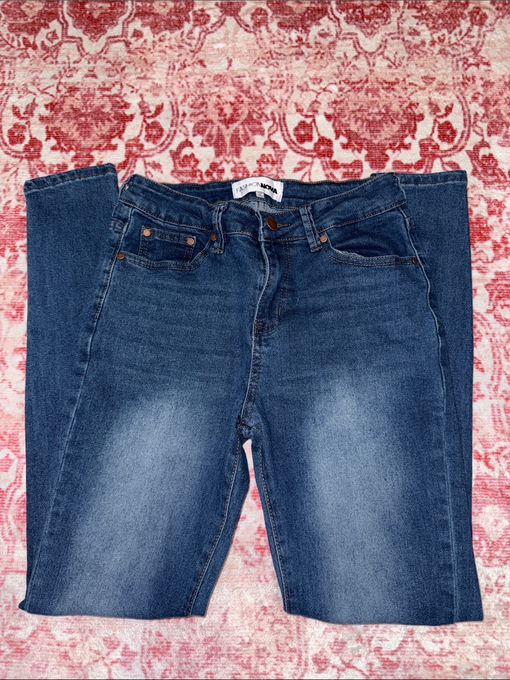 Fashion Nova Straight Leg Jeans in Medium Blue Wash